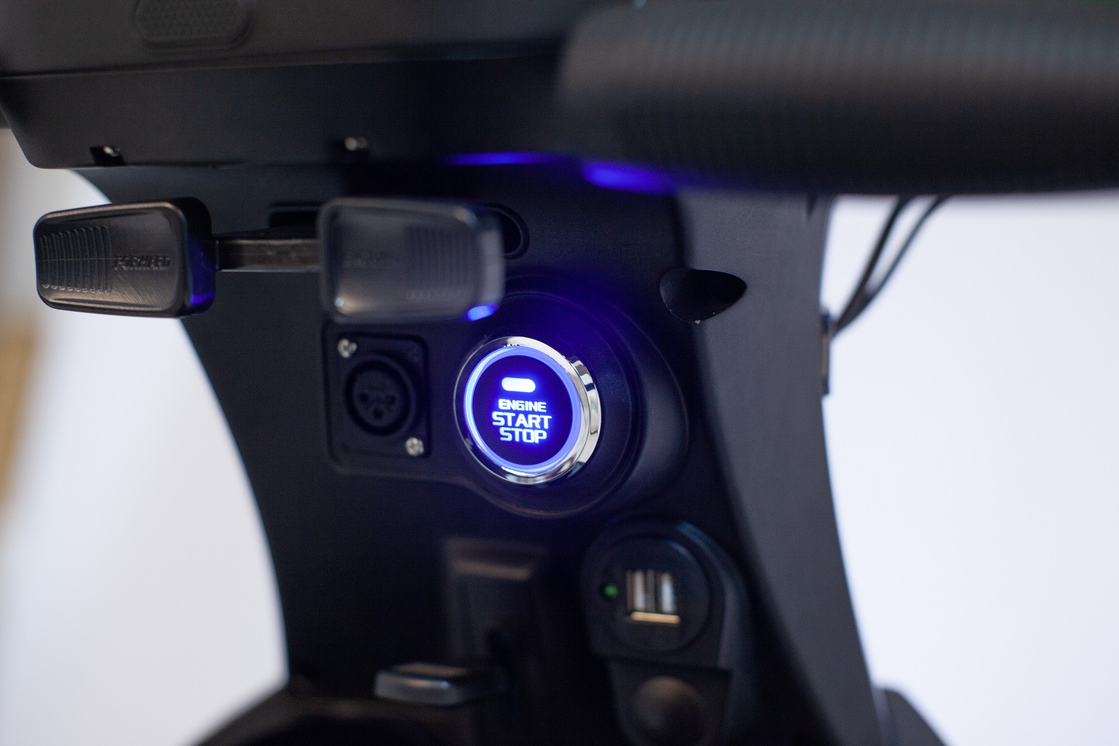 Design und Ausstattung Elektromobil 15 km/h - Modell Pöhl